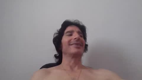Snapshot of beautifukk chatting on 01-01-25, 05:33 beautifukk online show from 01-01-25, 05:33