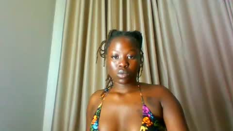 Snapshot of beautiful_sin0 chatting on 07-27-26, 09:11 Trizah online show from 07-27-26, 09:11