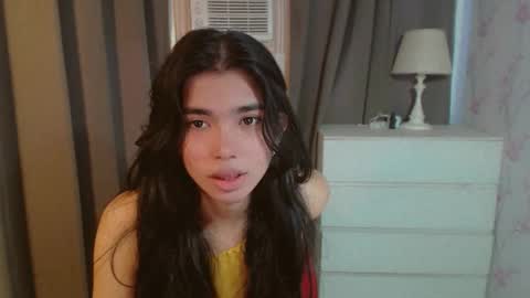 TRIXIE online show from 04-21-26, 03:35