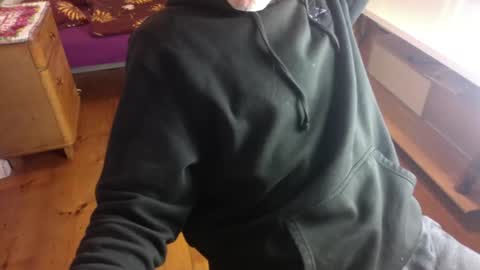 beautifulworld33 online show from 12-04-25, 01:59