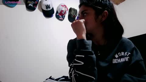 Snapshot of beauty_beastt chatting on 04-14-26, 03:12 beautybeasstt online show from 04-14-26, 03:12