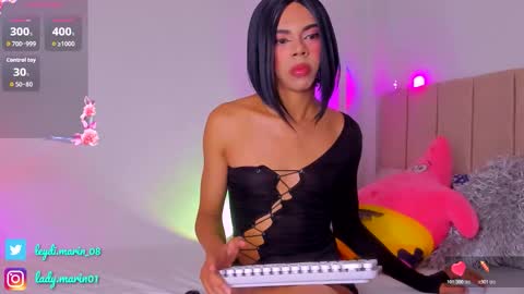 Snapshot of beauty_doll01 chatting on 02-07-26, 03:10 Leydi online show from 02-07-26, 03:10