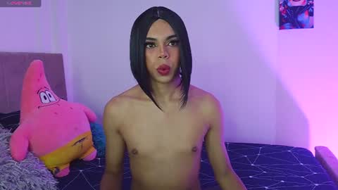 Snapshot of beauty_doll01 chatting on 06-16-26, 02:09 Leydi online show from 06-16-26, 02:09