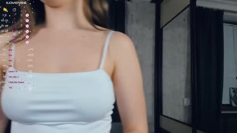 Nicole online show from 01-11-25, 01:22