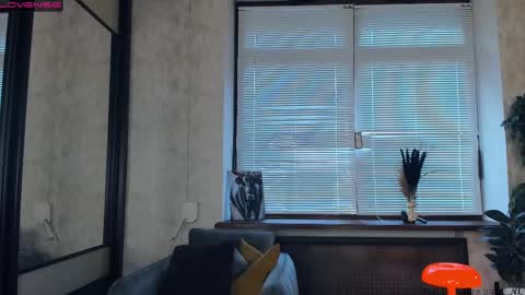 Nicole online show from 02-09-25, 10:20