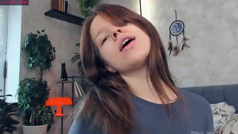 Nicole online show from 03-09-25, 01:26