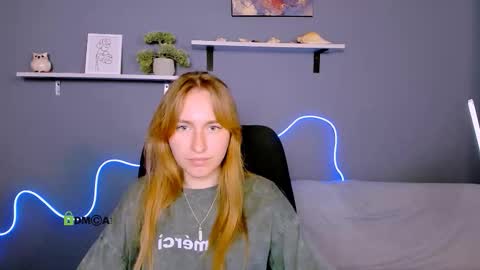 Snapshot of beauty_ginger chatting on 09-23-25, 01:03 beauty_ginger online show from 09-23-25, 01:03