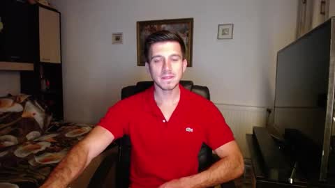 Snapshot of beauty_hard_beast chatting on 10-08-25, 04:04 Mia and Jake online show from 10-08-25, 04:04