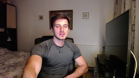 Mia and Jake online show from 11-11-25, 11:16