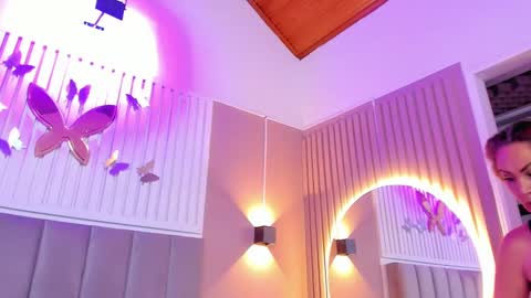 Chantall online show from 01-17-25, 11:07