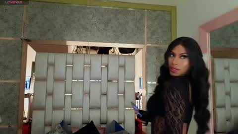 Snapshot of beauty_nina chatting on 06-21-26, 03:14 beauty_nina online show from 06-21-26, 03:14
