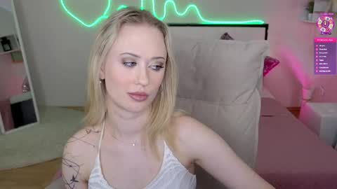 Snapshot of beauty_sashaxx chatting on 06-05-26, 04:13 beauty Sasha online show from 06-05-26, 04:13