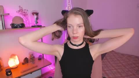 Snapshot of beautyeliise chatting on 02-22-25, 02:08 Eliise online show from 02-22-25, 02:08