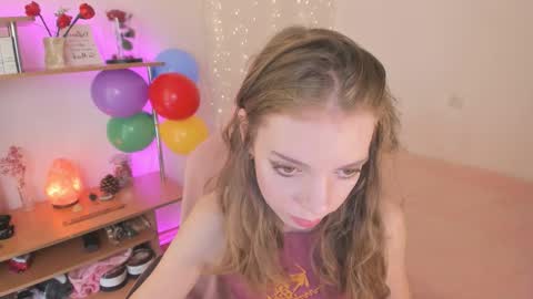 Snapshot of beautyeliise chatting on 09-09-25, 08:58 Eliise online show from 09-09-25, 08:58