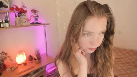 Eliise online show from 04-14-26, 08:09