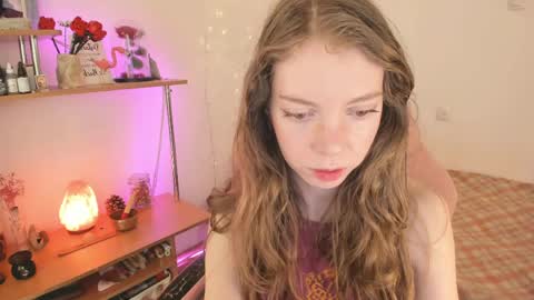 Snapshot of beautyeliise chatting on 06-09-26, 08:04 Eliise online show from 06-09-26, 08:04