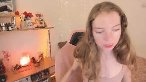 Snapshot of beautyeliise chatting on 08-01-26, 08:02 Eliise online show from 08-01-26, 08:02
