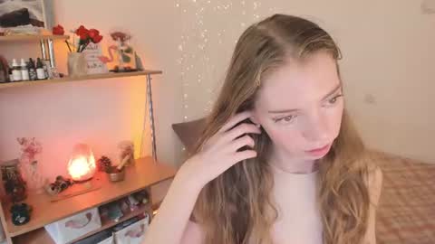 Snapshot of beautyeliise chatting on 08-03-26, 09:04 Eliise online show from 08-03-26, 09:04