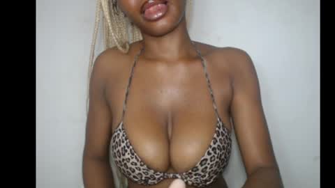 beautyslut1 online show from 04-15-26, 07:04