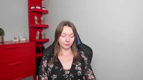 Zoe online show from 09-18-25, 05:31