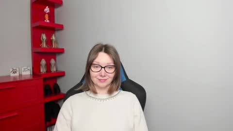 Zoe online show from 03-10-26, 06:40