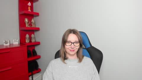 Zoe online show from 06-11-26, 06:00