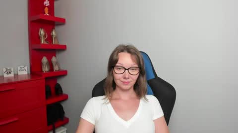Zoe online show from 07-13-26, 08:50