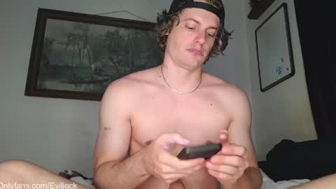 Snapshot of bebexxxdust chatting on 06-05-26, 04:08 bebe dust online show from 06-05-26, 04:08