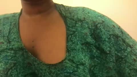 Snapshot of bebeyaa chatting on 04-14-26, 09:43 bebeyaa online show from 04-14-26, 09:43
