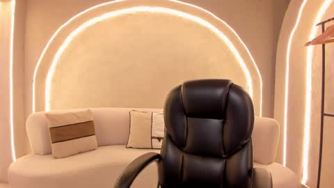 Am Becca online show from 03-25-26, 02:34