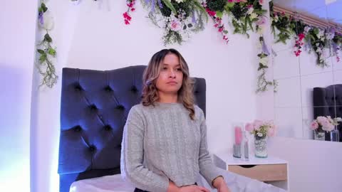 beccamilanni online show from 01-28-25, 03:46