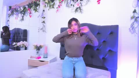 beccamilanni online show from 02-18-25, 01:44