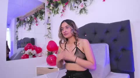 beccamilanni online show from 02-21-25, 03:43