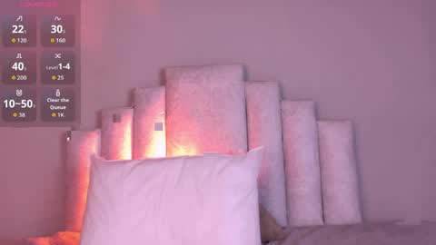 Beecckkkaaa online show from 04-18-26, 01:15