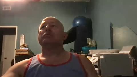 Snapshot of beckster040 chatting on 06-10-26, 06:01 beckster online show from 06-10-26, 06:01