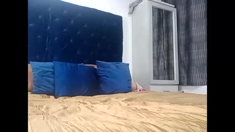 BECKY BOO  online show from 11-21-25, 05:28