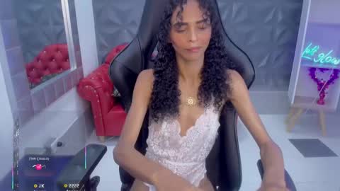 becky_lynch_102 online show from 01-11-26, 11:37