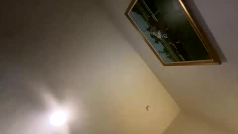 Snapshot of bedroomeyes22 chatting on 06-01-26, 11:12 bedroomeyes22 online show from 06-01-26, 11:12