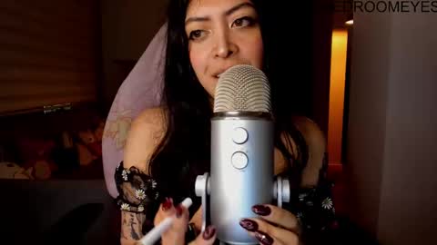 Snapshot of bedroomeyess chatting on 02-14-25, 04:04 Amber UwU IM MOVING AND IS CRAZY ILL BE BACK VERY SOON 3 MISS YA ALREADY online show from 02-14-25, 04:04