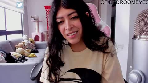 Snapshot of bedroomeyess chatting on 02-25-25, 07:25 Amber UwU IM MOVING AND IS CRAZY ILL BE BACK VERY SOON 3 MISS YA ALREADY online show from 02-25-25, 07:25