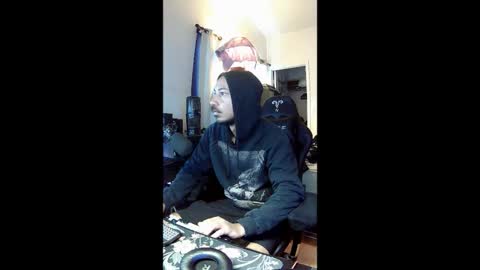 hungnheavy online show from 11-16-25, 12:44