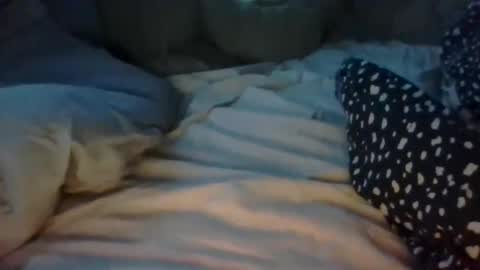 Snapshot of beeinmedeep chatting on 09-14-25, 07:18 beeinmedeep online show from 09-14-25, 07:18