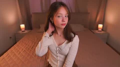 Snapshot of beemaier chatting on 07-22-26, 04:26 Liana online show from 07-22-26, 04:26
