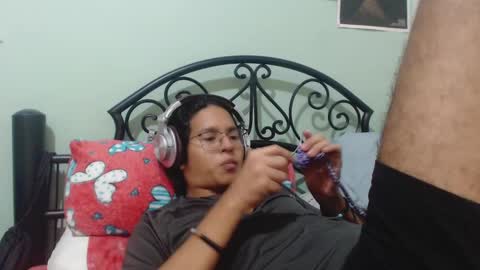 Snapshot of beentage chatting on 01-09-25, 12:35 Alex online show from 01-09-25, 12:35