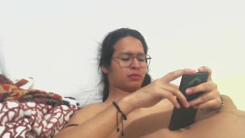 Snapshot of beentage chatting on 09-26-25, 07:23 Alex online show from 09-26-25, 07:23