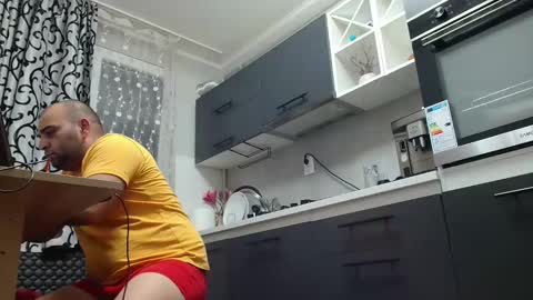 Snapshot of bela747741 chatting on 12-09-24, 07:29 kevin and Bella online show from 12-09-24, 07:29