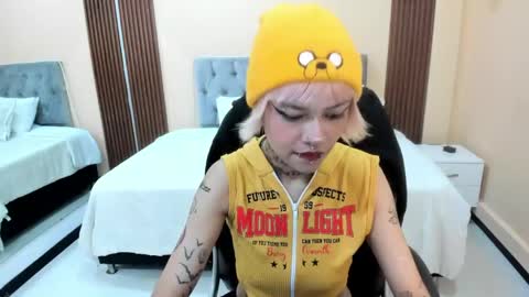 Snapshot of bela_craxkerr chatting on 05-30-26, 12:57 Bela online show from 05-30-26, 12:57