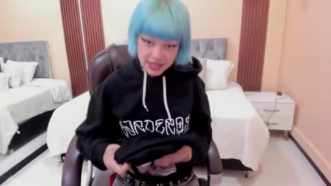 Snapshot of bela_craxkerr chatting on 06-05-26, 12:55 Bela online show from 06-05-26, 12:55