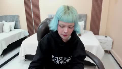 Snapshot of bela_craxkerr chatting on 06-24-26, 12:48 Bela online show from 06-24-26, 12:48