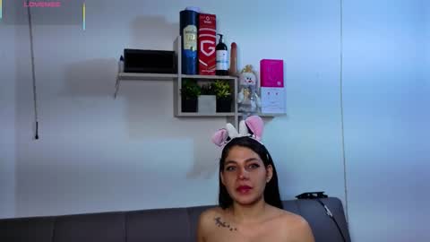 bela online show from 11-19-25, 04:40